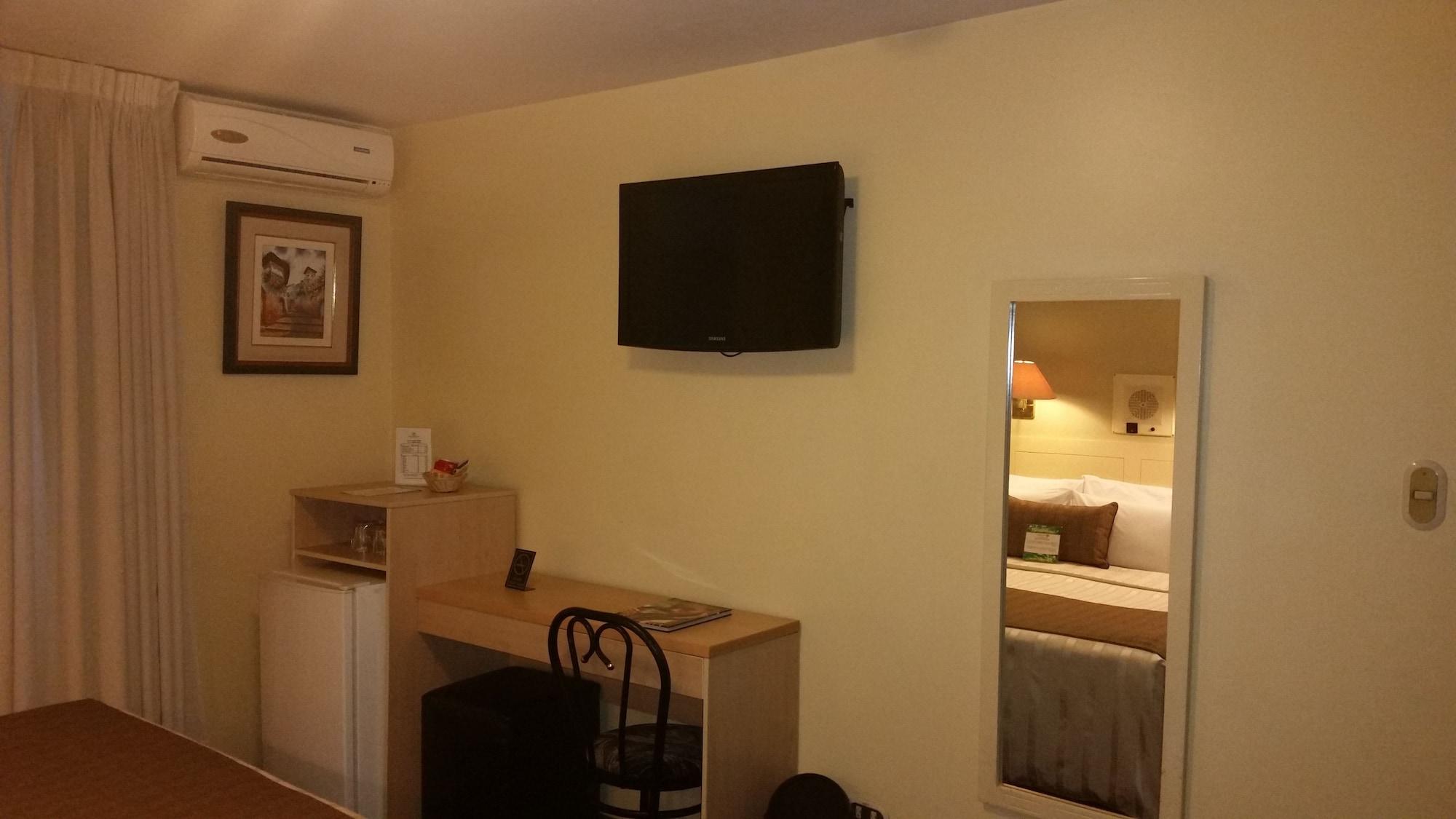 Embajadores Hotel Лима Екстериор снимка