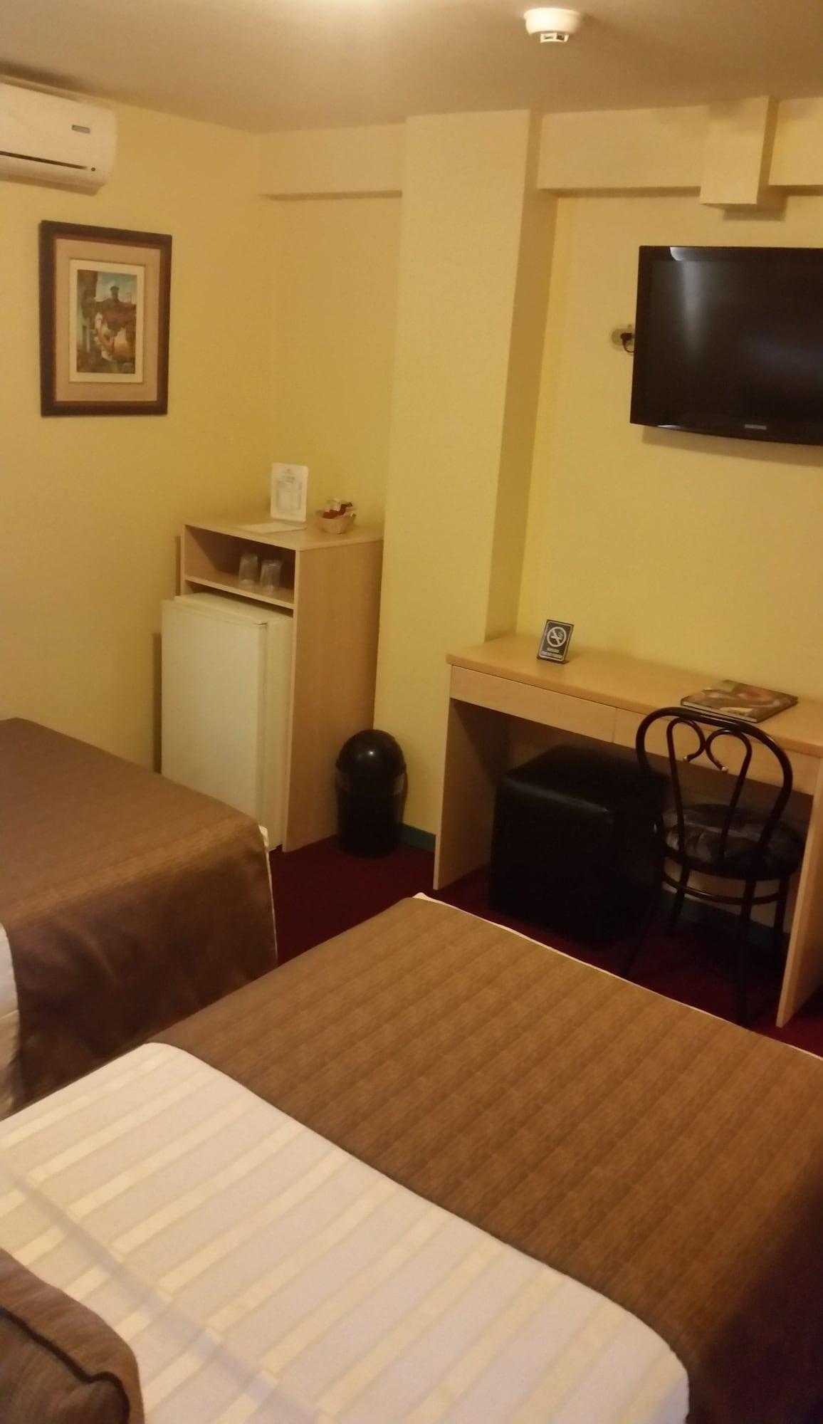 Embajadores Hotel Лима Екстериор снимка