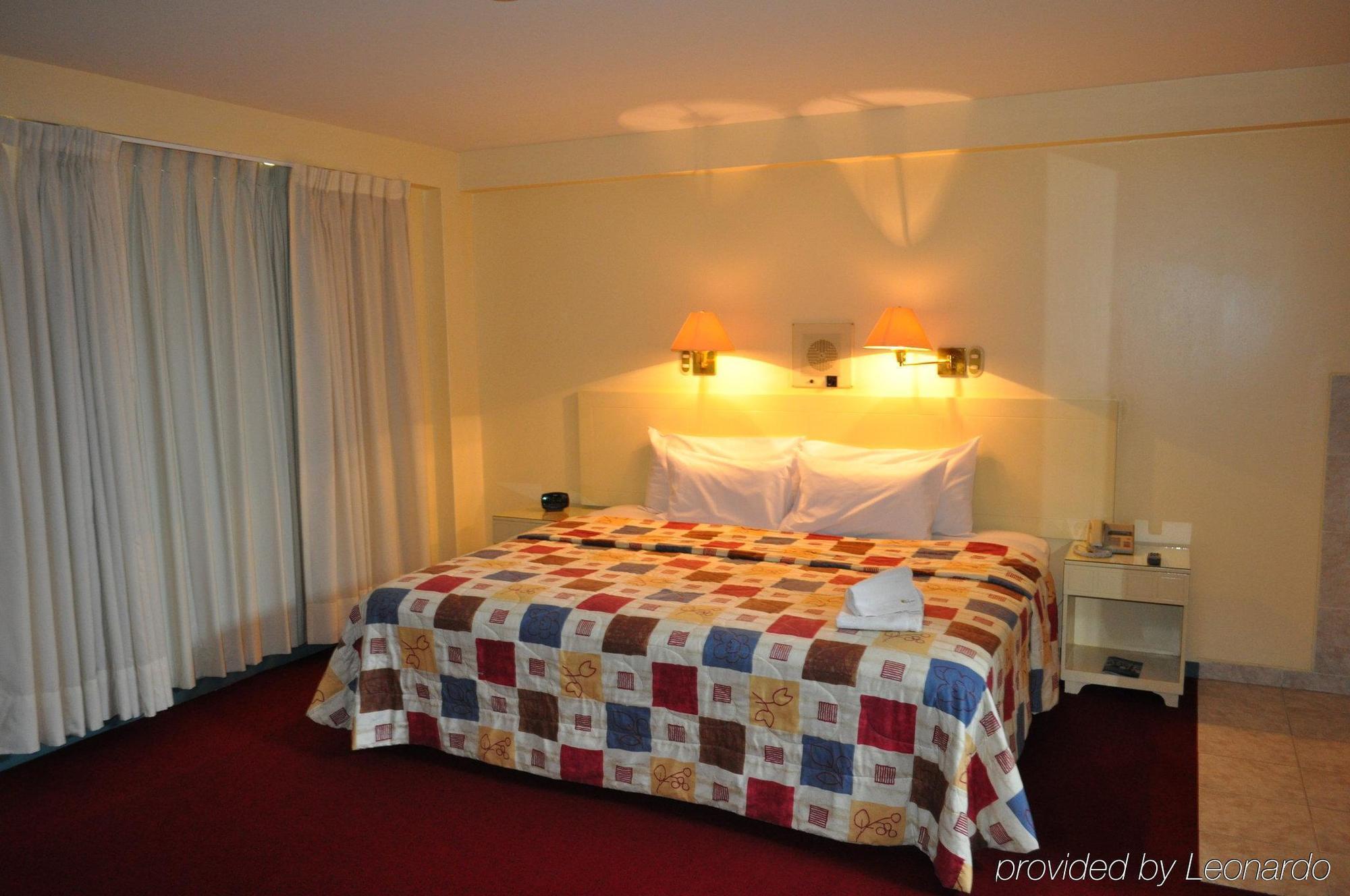 Embajadores Hotel Лима Екстериор снимка
